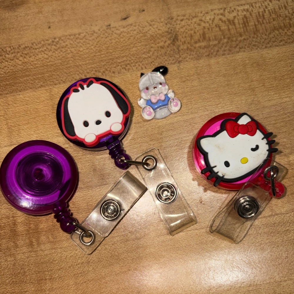 Hello Kitty and Friends Badge Reels